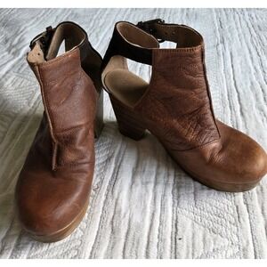 Free People Amber Orchard Clog Brown Leather Wood Heel Ankle Strap‎ EU 38